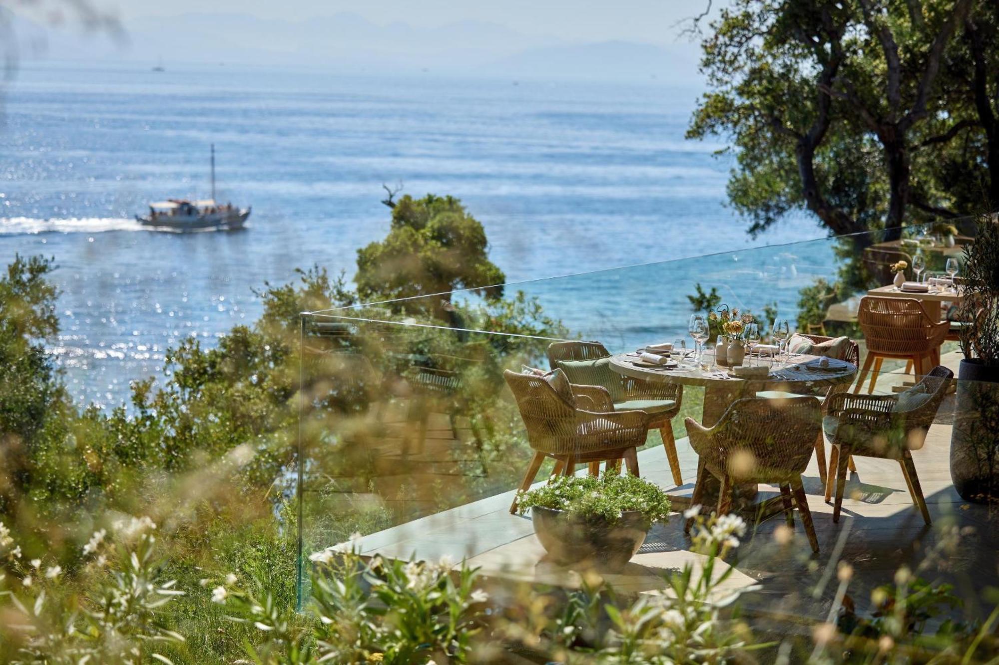 Hotel Ikos Odisia à Corfu  Extérieur photo